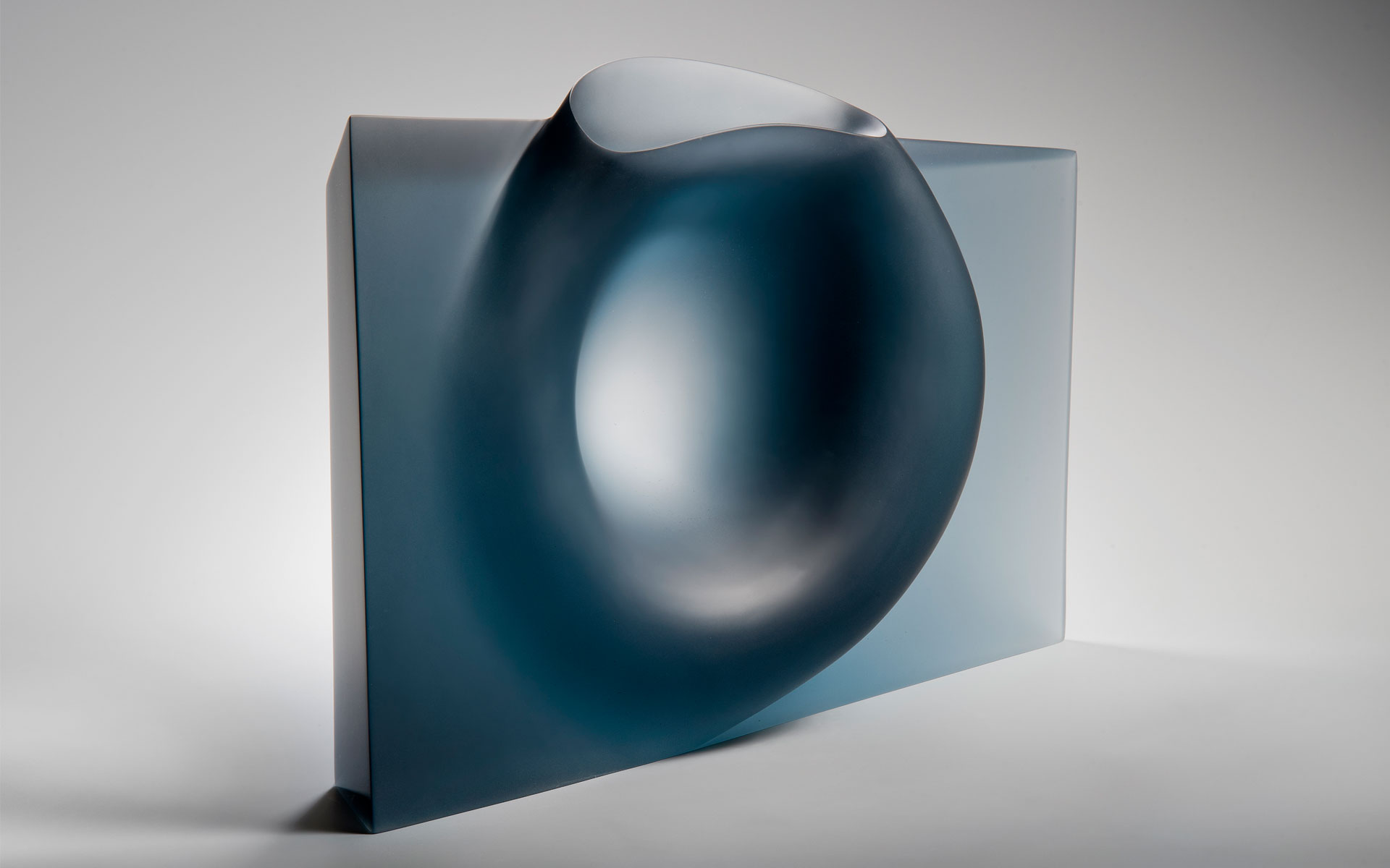 Blue Vessel Form : First Prize 2015 British Glass Biennale (Best in Show) : Acquired by The Ernsting Stiftung Alter Hof Herding Museum, Germany